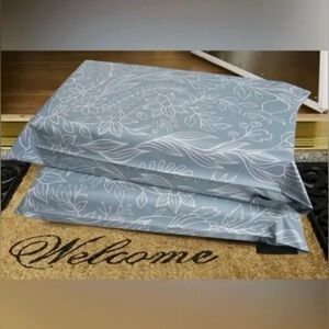 Set of 20  14.5” x 19” Slate Blue Floral Botanical Poly Mailers